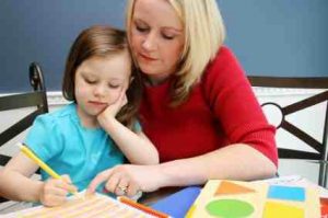 mum-teaching-kid